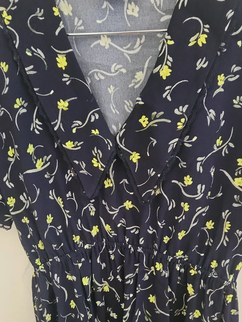 Sunday Best Aritzia Floral Dress With Collar & Lace Details Small